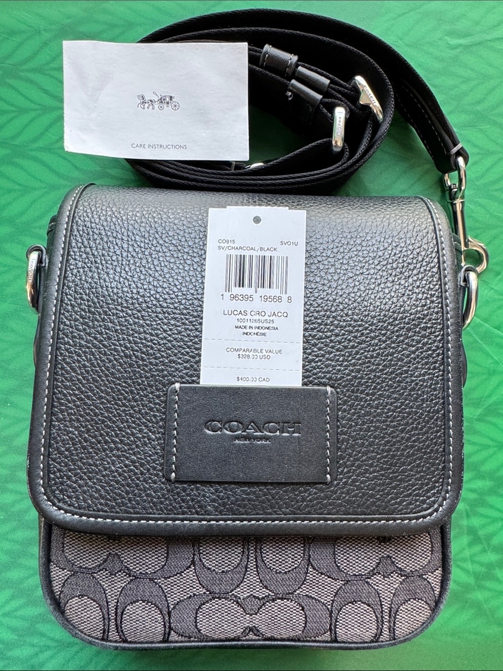 😎Coach Black 🖤Leather and Brown Signature Canvas Crossbody🖤